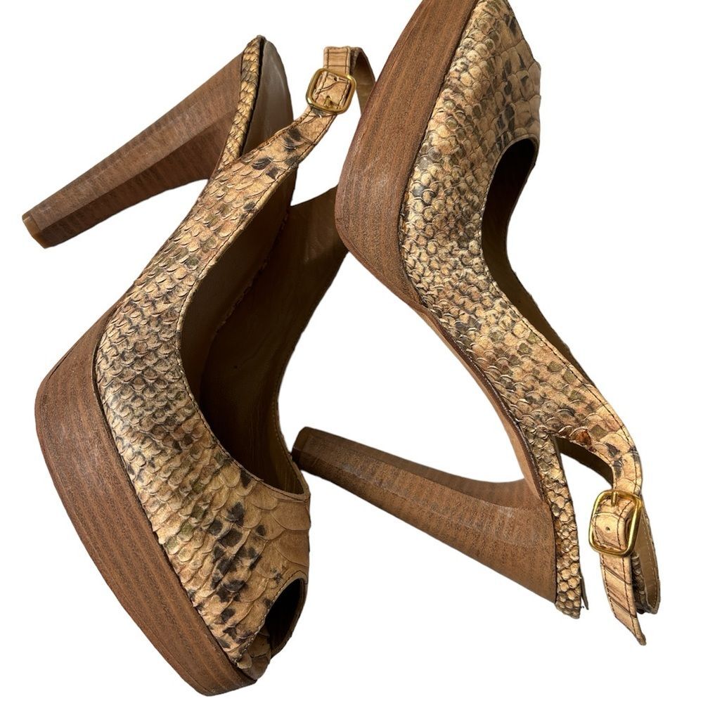 Stuart Weitzman Snakeskin Peep Toe Slingback Wood Platform heels sz 9.5 Mobwife